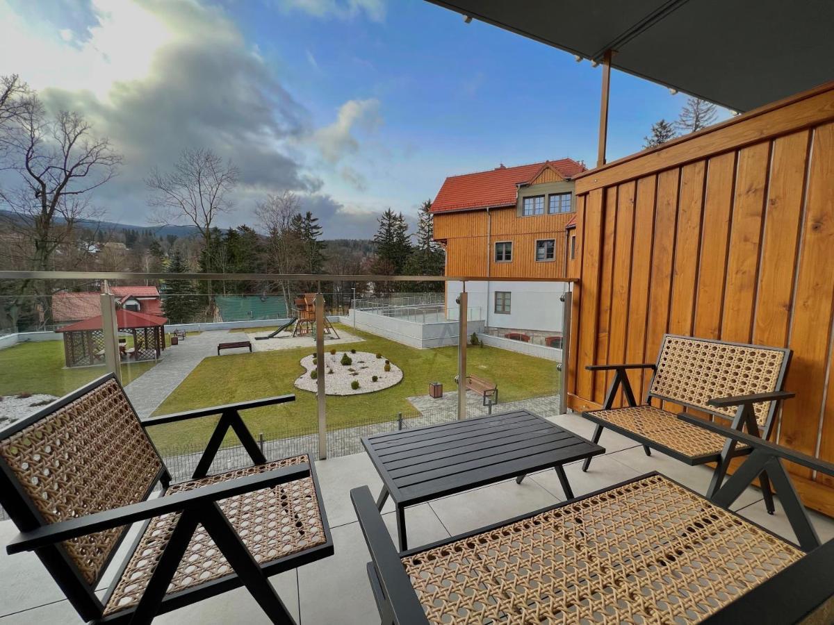 Modern Stone Hill Apartment ชกลาร์สกา ปอเรมบา ภายนอก รูปภาพ