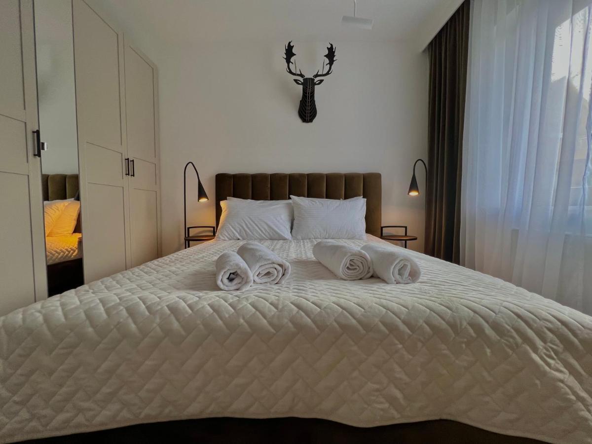 Modern Stone Hill Apartment ชกลาร์สกา ปอเรมบา ภายนอก รูปภาพ