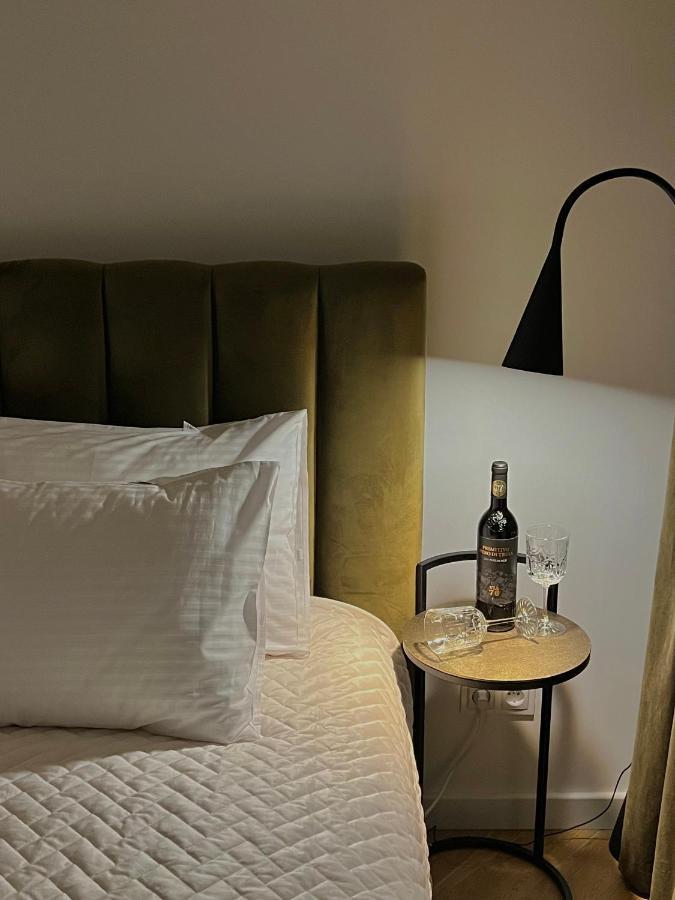 Modern Stone Hill Apartment ชกลาร์สกา ปอเรมบา ภายนอก รูปภาพ